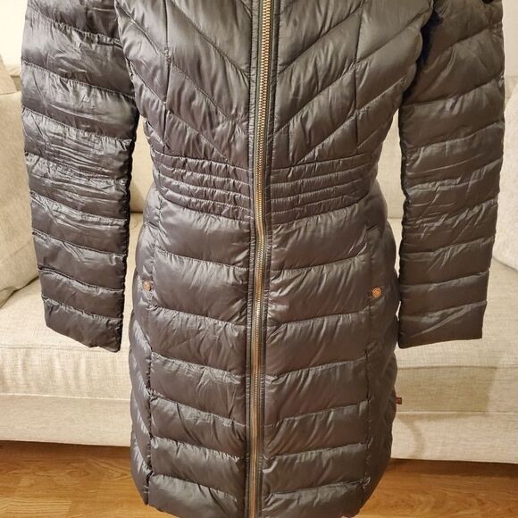 Bernardo Packable Down Walker Jacket - Picture 4 of 13